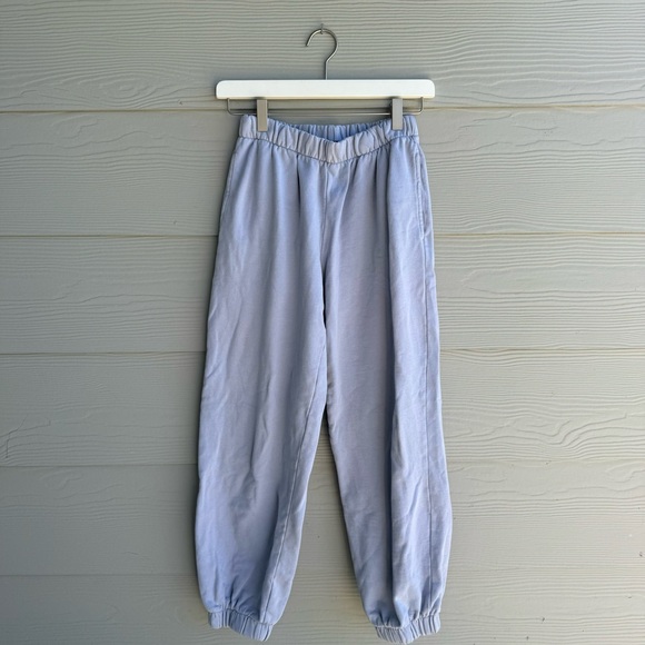 Brandy Melville• Rosa Sweatpants / light blue - Picture 2 of 4